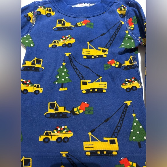 Hanna Andersson construction Christmas pajamas 2T - Picture 2 of 3